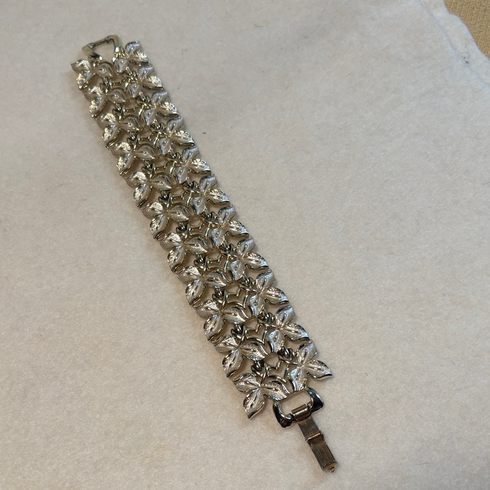 Vintage Judy Lee Gold Tone Bracelet 7”